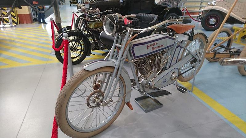 В Музей автотехники УГМК Верхней Пышмы привезли столетний Harley-Davidson